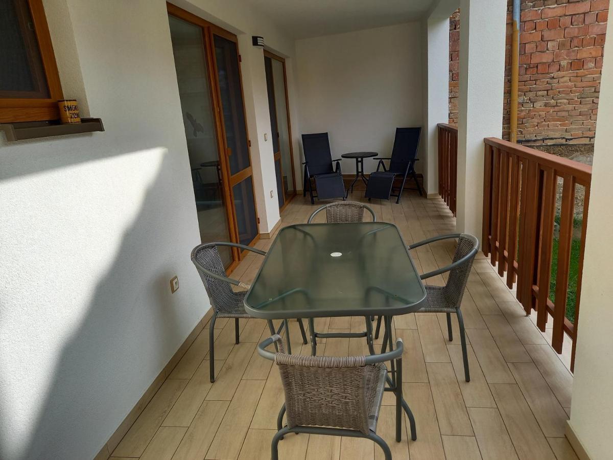 Apartmany 27 Němčičky Exteriör bild