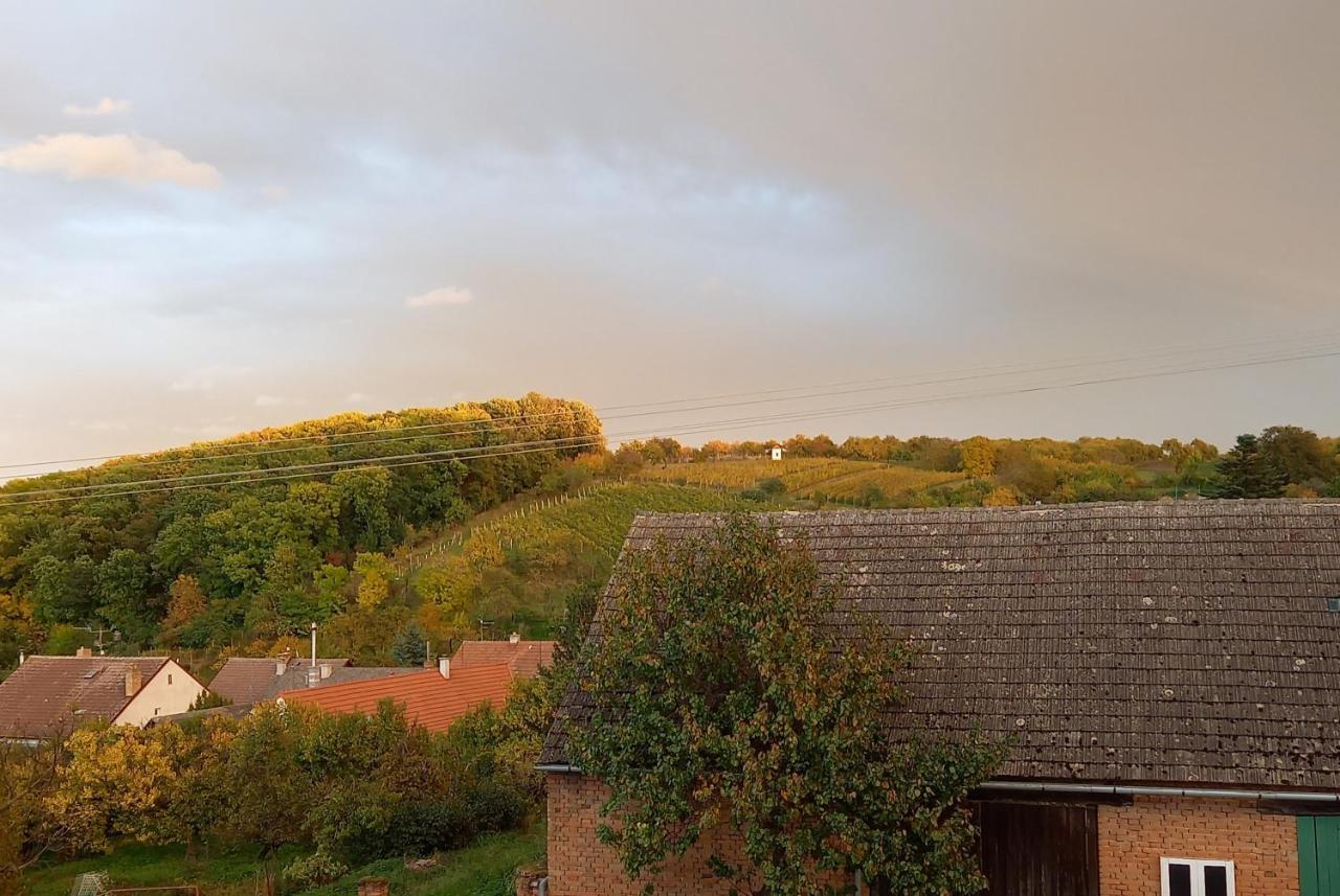 Apartmany 27 Němčičky Exteriör bild